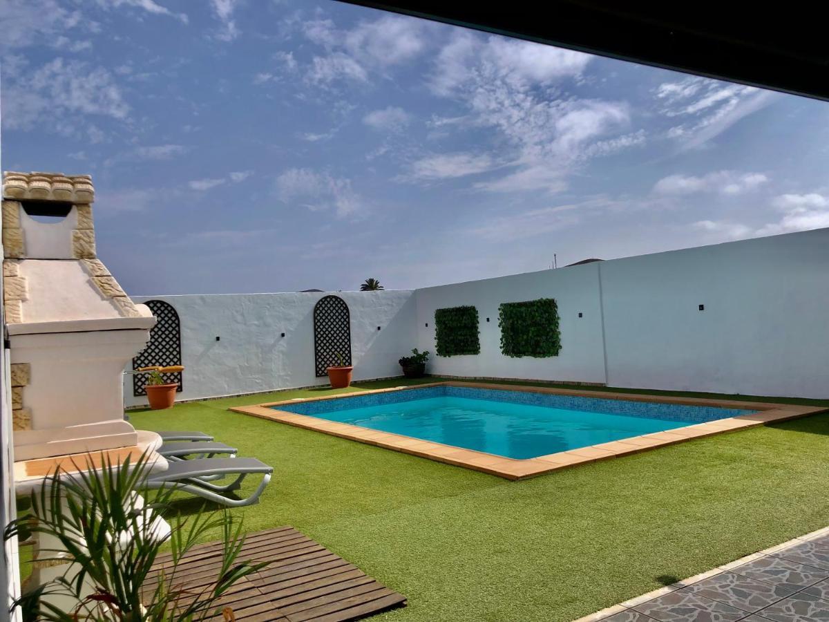 טינאחו Villa Miriam מראה חיצוני תמונה